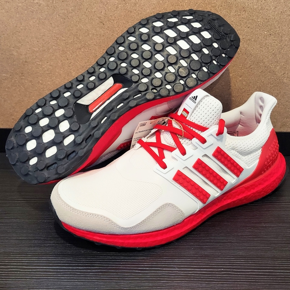 adidas UltraBoost DNA x LEGO Running Shoes Mens SZ 10 Sneakers White Red H67955